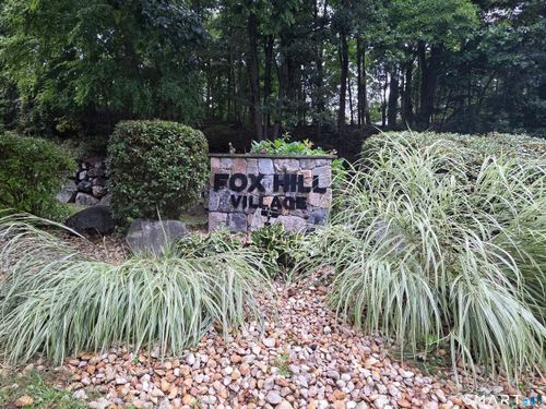 95-95 Country Hill Rd, Naugatuck, CT, 06770-4885 | Card Image