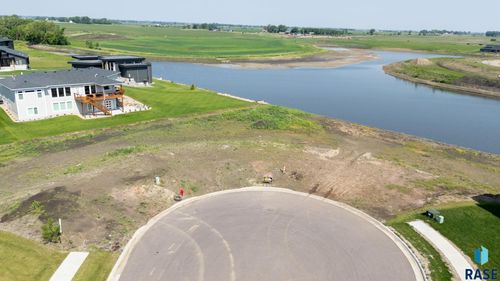 2725 N Pickerel Cir Circle, Tea, SD, 57064 | Card Image