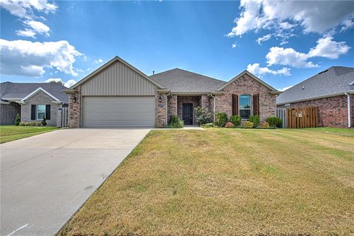 4479 W Topeka Ave, Fayetteville, AR, 72704-4047 | Card Image