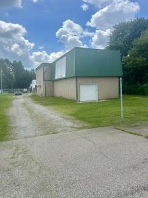 782 Park Ave. East, Mansfield, OH, 44905 | Card Image