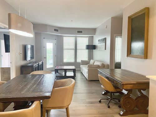 apt-306-36 Village Rd, Middleton, MA, 01949-1219 | Card Image