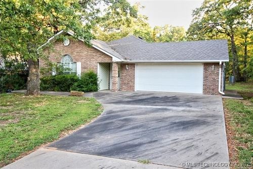 6786 Red Oak Dr, Kingston, OK, 73439-5189 | Card Image