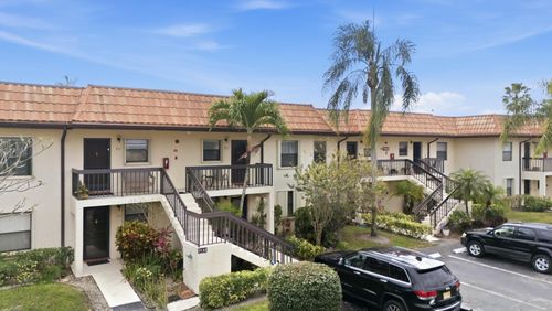 102-7142 Golf Colony Ct, Lake Worth, FL, 33467-8925 | Card Image