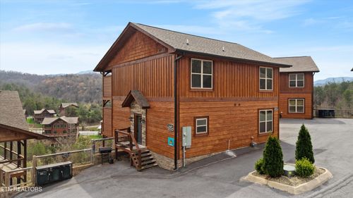 4541 Shangrila Way, Sevierville, TN, 37876 | Card Image