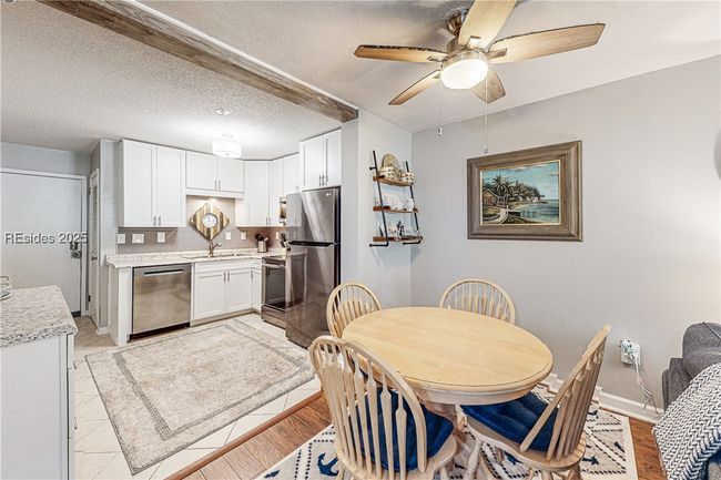 Dining area | Image 19