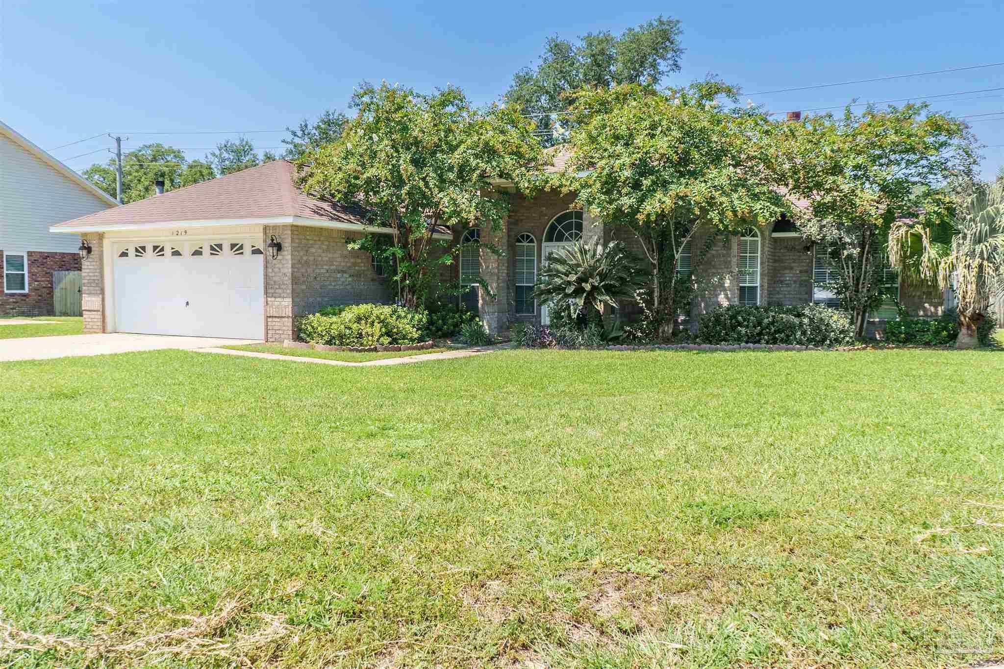 Tiger Trace Blvd, Gulf Breeze, FL 32563