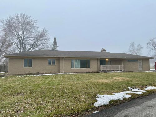 76 Cedar Dr, Bay City, MI, 48708-7622 | Card Image