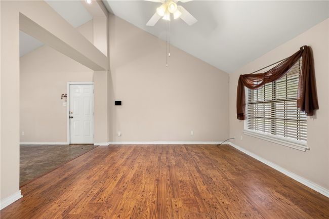 703 W Josephine Ave, House other with 3 bedrooms, 2 bathrooms and null parking in Orange Grove TX | Image 10
