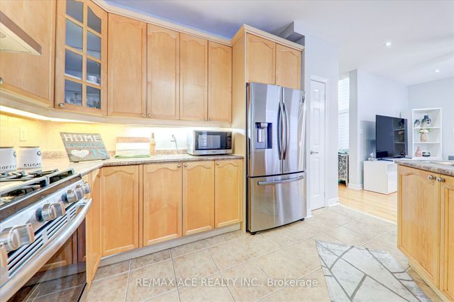 62 Saffron Cres, House other with 6 bedrooms, 5 bathrooms and 4 parking in Brampton ON | Image 15