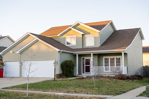 402 Gentian, Savoy, IL, 61874-8510 | Card Image