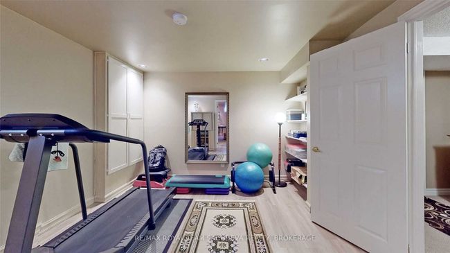 955 Peggoty Cir, House other with 4 bedrooms, 4 bathrooms and 4 parking in Oshawa ON | Image 33