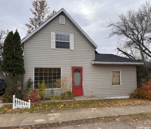 809 Herbert Ave, Herbert, SK, S0H0C6 | Card Image