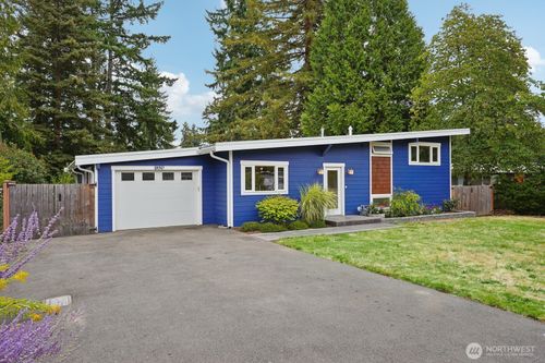 1326 145th Avenue Se, Bellevue, WA, 98007 | Card Image