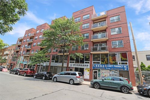 s1-3519 Leavitt Street, New York, NY, 11354 | Card Image