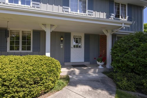 524 Park Crest Drive, Thiensville, WI, 53092 | Card Image