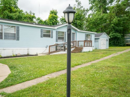 1804 Green View Dr, Erie, PA, 16509-7212 | Card Image
