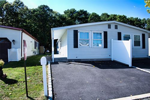 65A Village Green Circle W, Brookhaven, NY, 11949 | Card Image