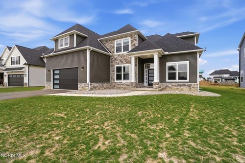 17 Hawthorne Xing, Perrysburg, OH, 43551-6808 | Card Image