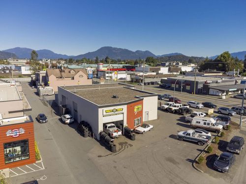 8815 Young Rd, Chilliwack, BC, V2P4P6 | Card Image
