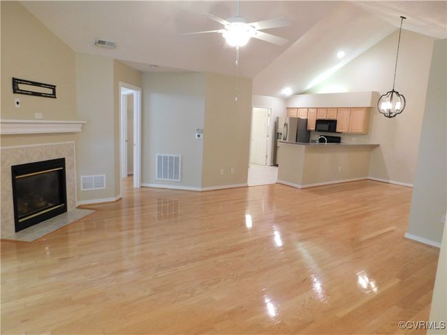 7351 Norwood Pond Pl, Condo with 2 bedrooms, 2 bathrooms and null parking in Midlothian VA | Image 4