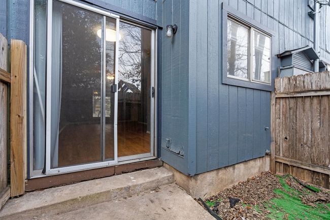 APT-104 - 3415 Menchaca Rd, Townhouse with 2 bedrooms, 1 bathrooms and 1 parking in Austin TX | Image 12