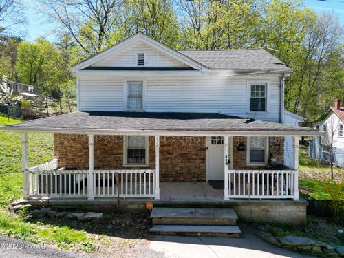 408 Chestnut Ave, Hawley, PA, 18428-1306 | Card Image