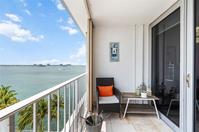 8H - 1865 79th St Cswy, Condo with 2 bedrooms, 2 bathrooms and null parking in North Bay Village FL | Image 15