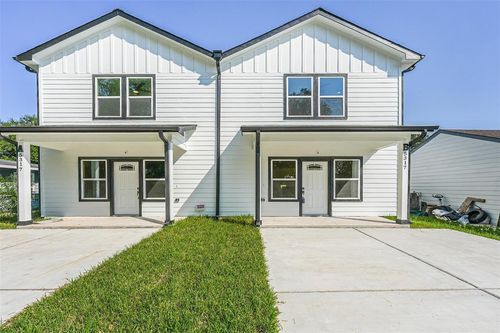 a-5317 Chennault Road, Houston, TX, 77033 | Card Image