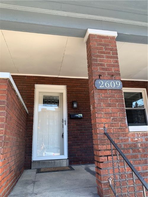 2609 Shady Ave, Squirrel Hill, PA, 15217-2404 | Card Image