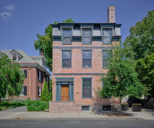 apt-3-46 York St, LAMBERTVILLE, NJ, 08530-2039 | Card Image