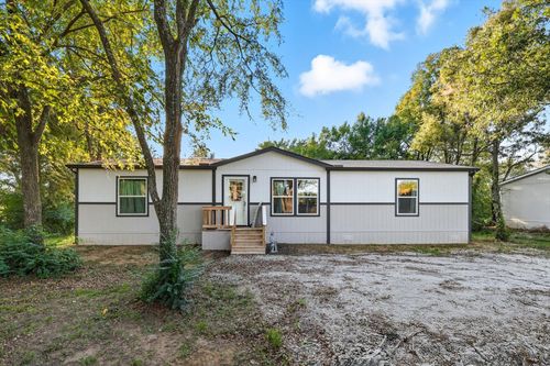 615 County Road 167, Whitesboro, TX, 76273-5279 | Card Image
