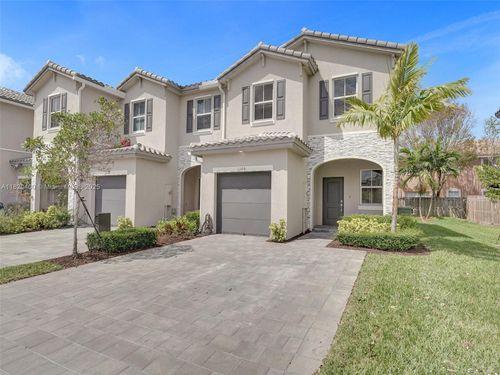 1100 Se 26th Ter, Homestead, FL, 33035-2543 | Card Image