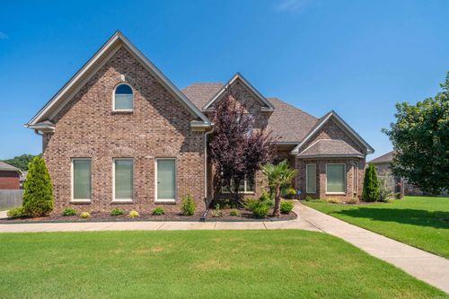 2810 Silverton Dr, Benton, AR, 72019-8242 | Card Image