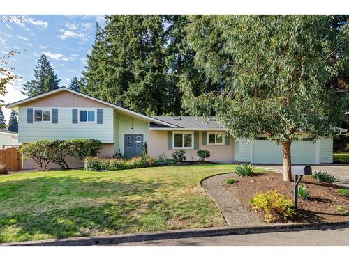 16455 Devonshire Dr, Gladstone, OR, 97027-1052 | Card Image