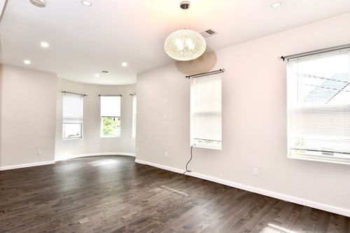 f-331-333 Centre, Boston, MA, 02130 | Card Image