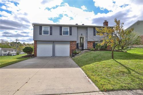 2859 Saturn Drive, Fairfield, OH, 45014 | Card Image