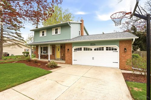 1634 Briarson Dr, Saginaw, MI, 48638-4411 | Card Image