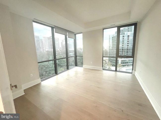 1104 - 7887 Jones Branch Dr, Condo with 3 bedrooms, 3 bathrooms and null parking in MCLEAN VA | Image 5