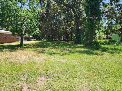 911 Cadillac Ave, Dauphin Island, AL, 36528-4421 | Card Image