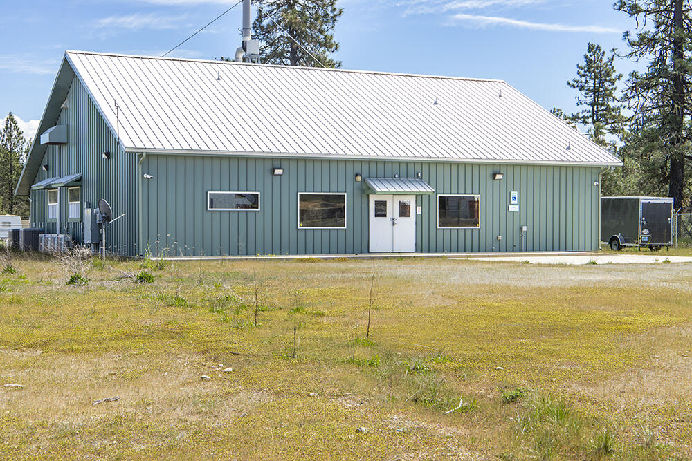 Commercial Sale in Cave Junction