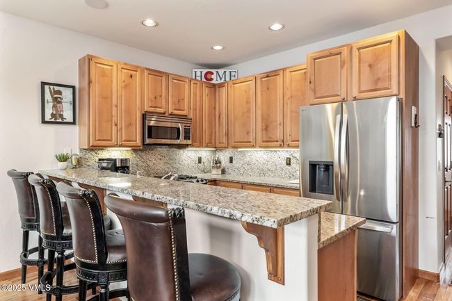 107 Lions Ln, Townhouse with 3 bedrooms, 4 bathrooms and 3 parking in Minturn CO | Image 7