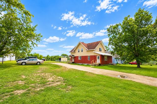 1126 2nd St Se, Wadena, MN, 56482-1880 | Card Image