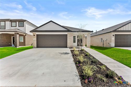 140 Raymondville Path, San Marcos, TX, 78666-5181 | Card Image