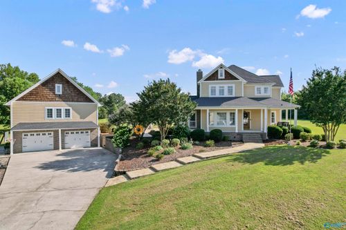 247 Raulston Ln, Grant, AL, 35747-9610 | Card Image