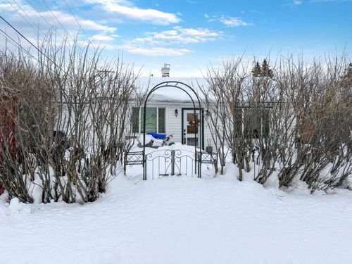 10132 109 Ave, Grande Prairie, AB, T8V1R9 | Card Image