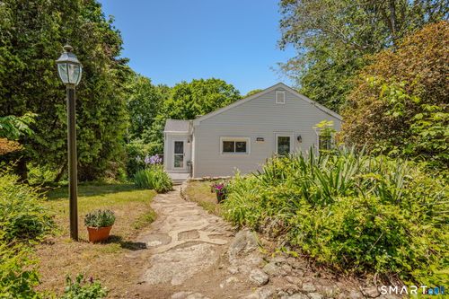 42 Shawandassee Rd, Waterford, CT, 06385-1419 | Card Image