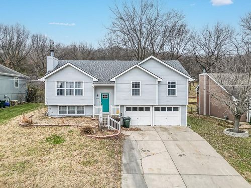 2204 S 19th Ter, Leavenworth, KS, 66048-6521 | Card Image