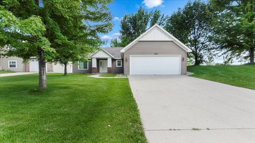 1601 Olena Avenue Se, Willmar, MN, 56201 | Card Image