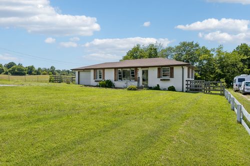 3103 Bearwallow Rd, Ashland City, TN, 37015-4552 | Card Image