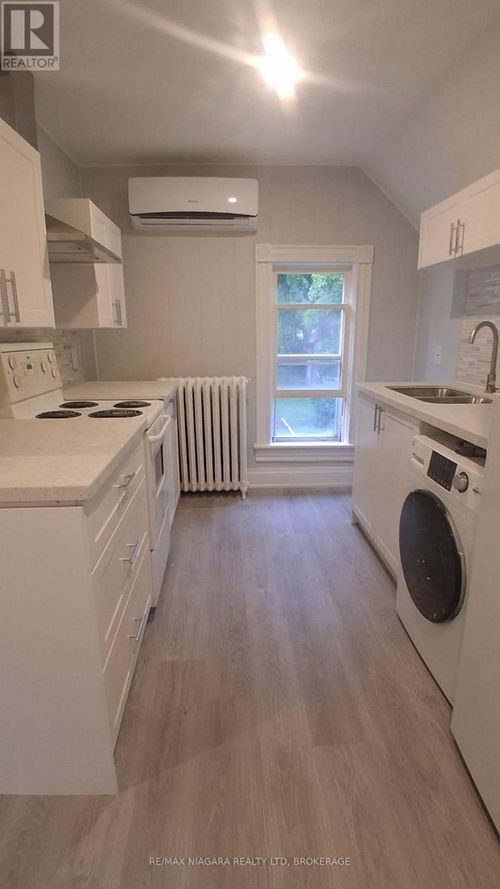 2nd-floor-6083 Barker Street, Niagara Falls (Dorchester), ON, L2G1Y5 | Card Image